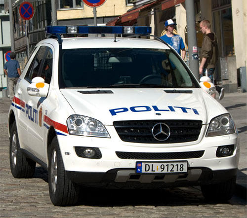 NORSK POLITIBIL | NORWEGISCHEN POLIZEIFAHRZEUGE| NORWEGIAN POLICE CAR| Foto: Diskusjon.no